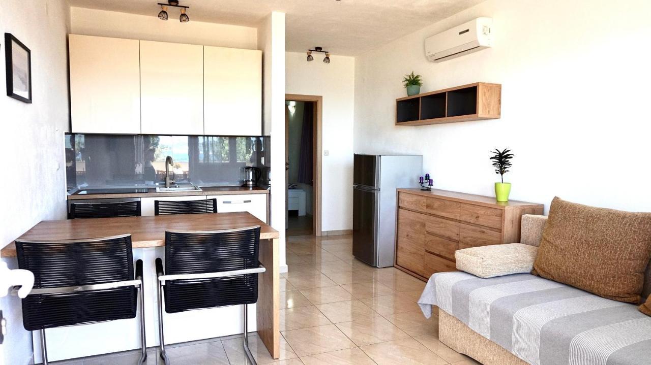Apartments Maris Starigrad Paklenica Extérieur photo