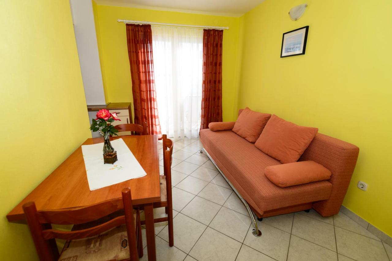 Apartments Maris Starigrad Paklenica Extérieur photo