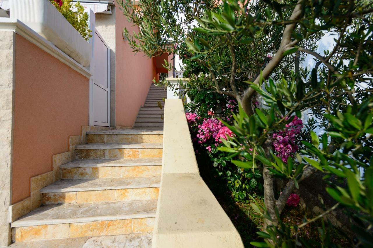 Apartments Maris Starigrad Paklenica Extérieur photo
